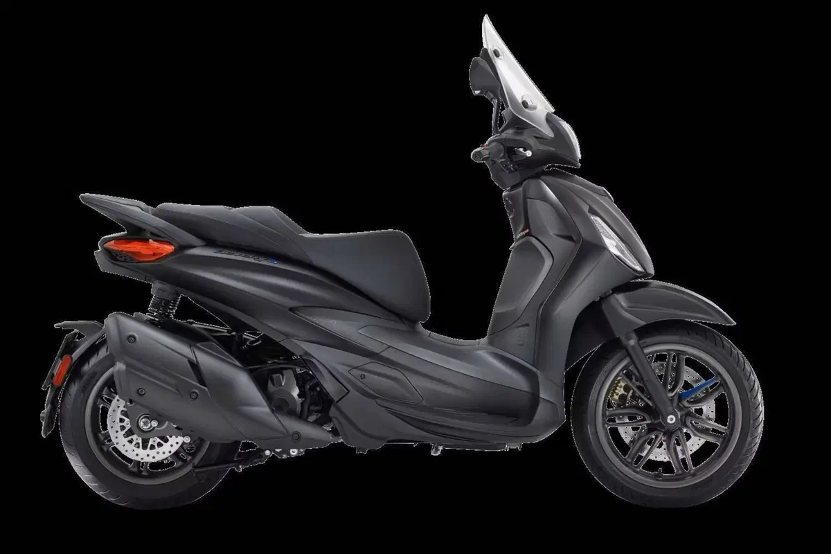 Piaggio Beverly 400 S (2025 - 26) (5)