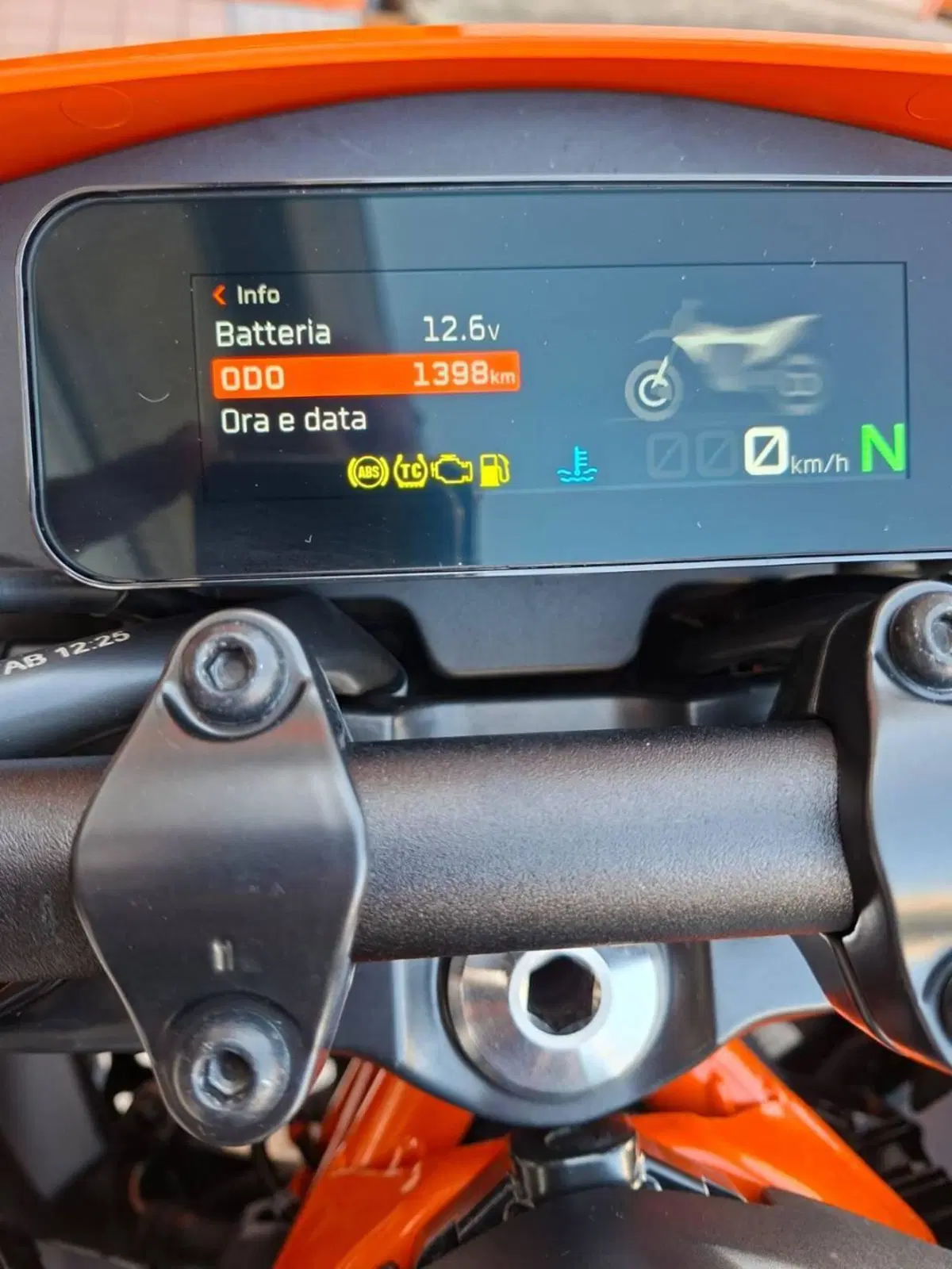 KTM 390 SMC R (2025 - 26) (4)