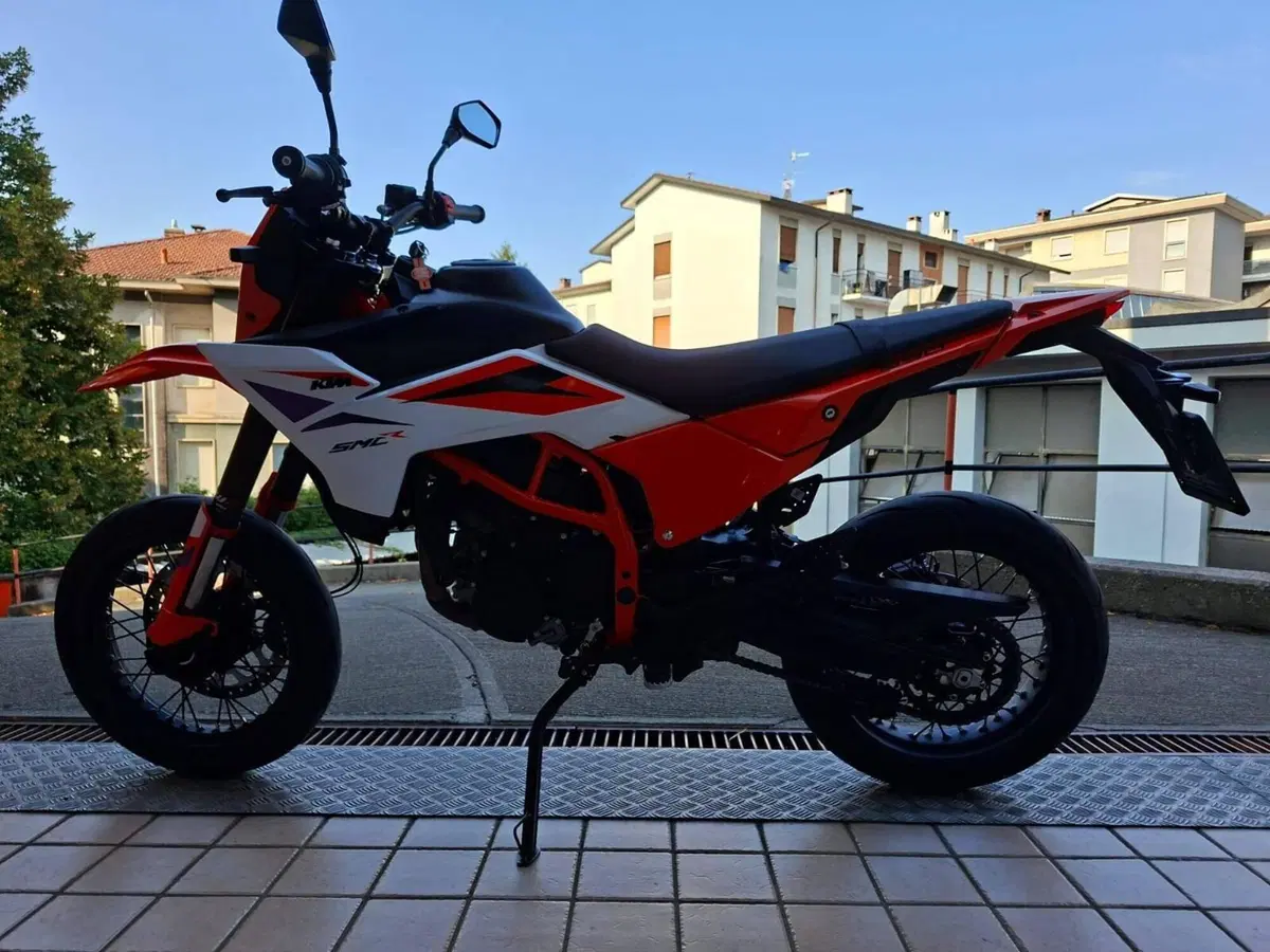 KTM 390 SMC R (2025 - 26) (5)