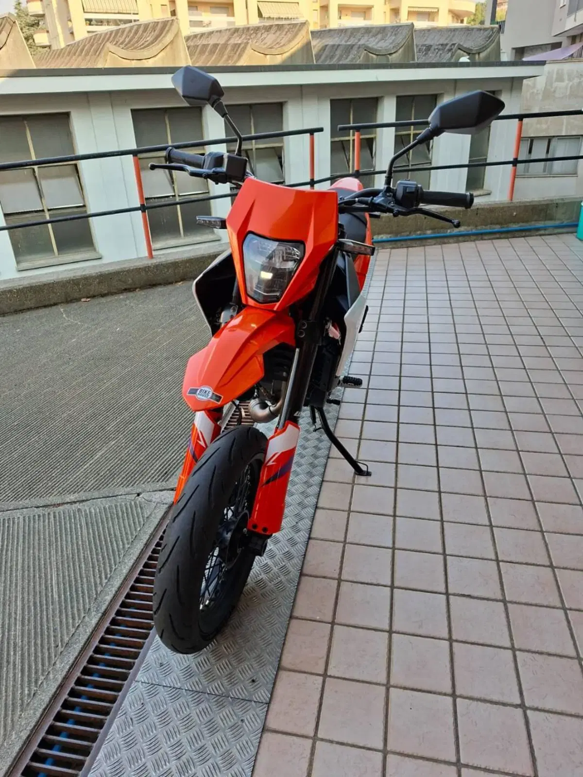 KTM 390 SMC R (2025 - 26) (6)