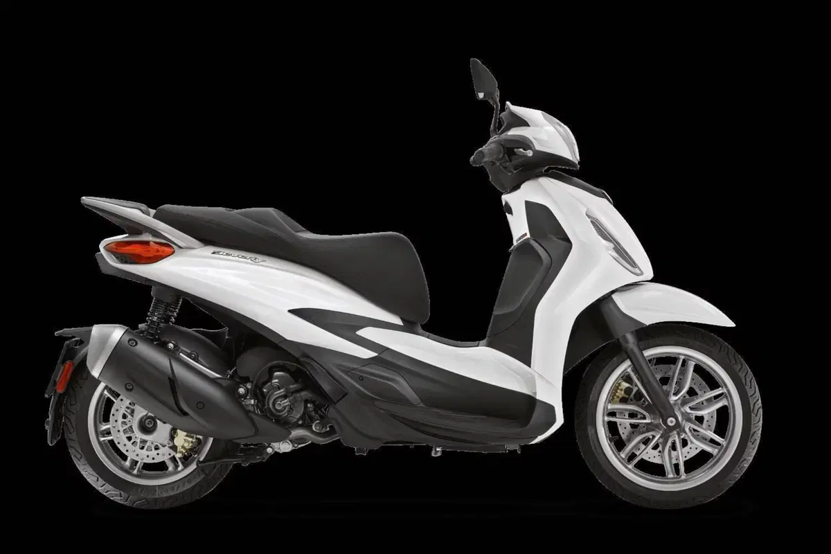 Piaggio Beverly 310 (2025 - 26) (2)
