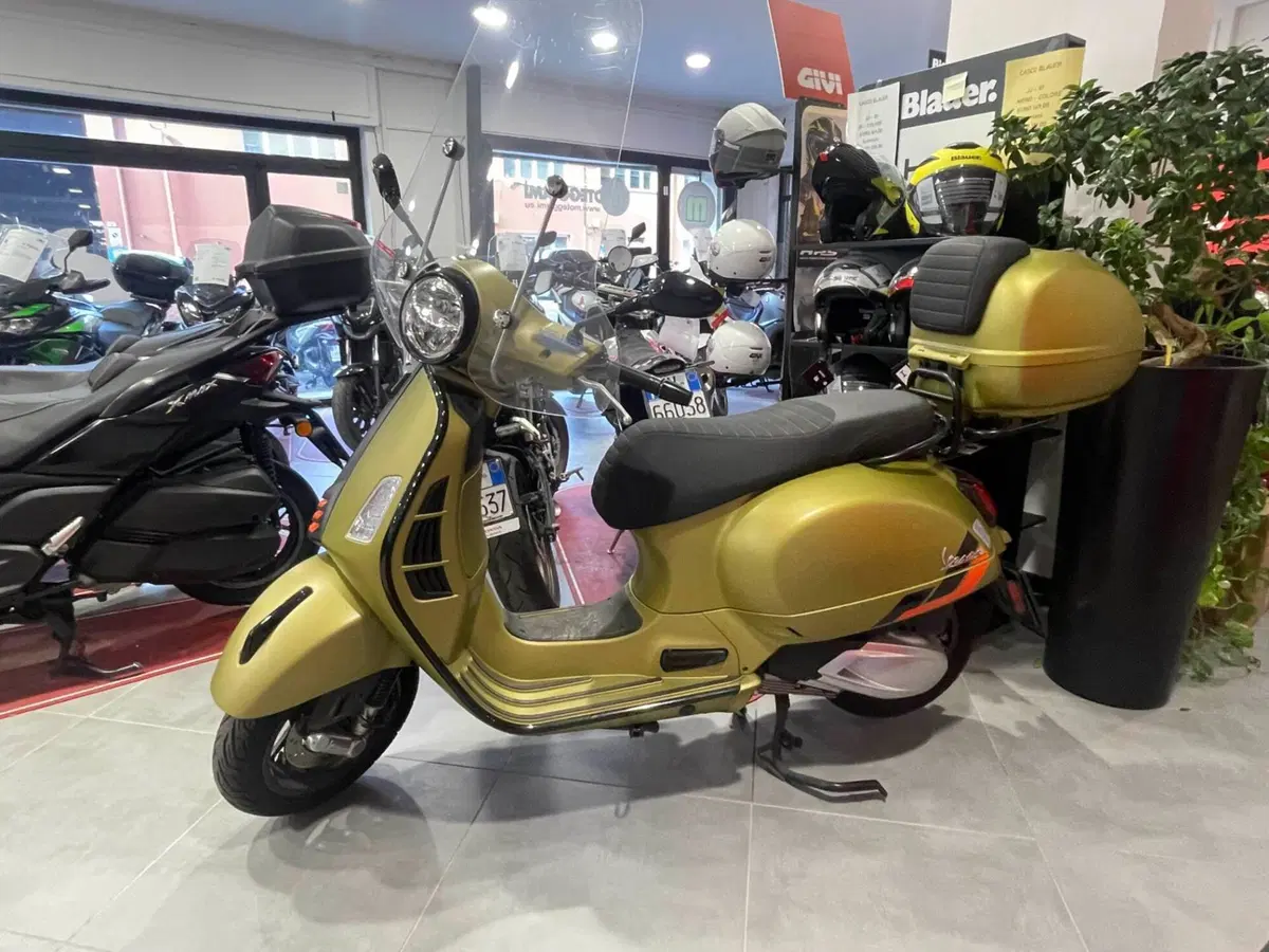 Vespa GTS 310 Supersport (2025 - 26) (2)