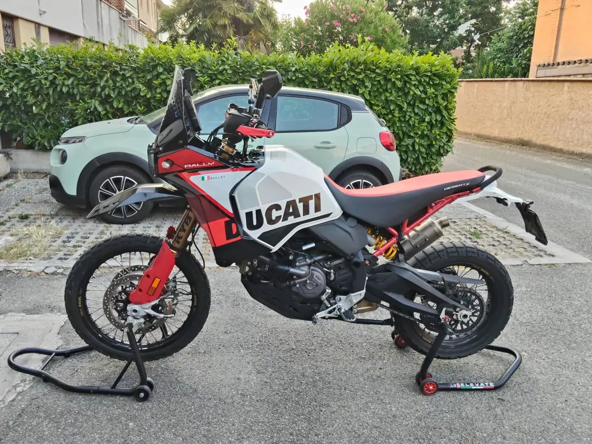 Ducati DesertX Rally (2024 - 25) (2)