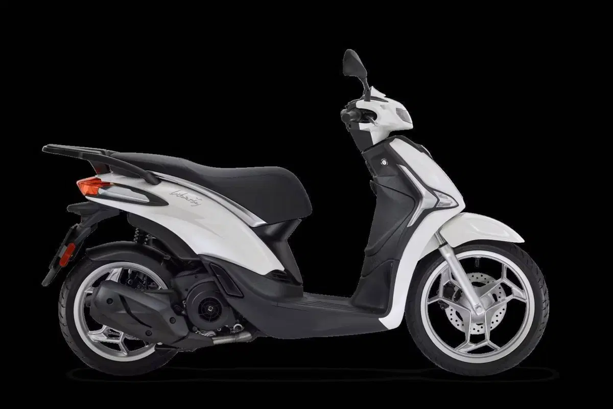 Piaggio Liberty 150 (2025 - 26) (2)