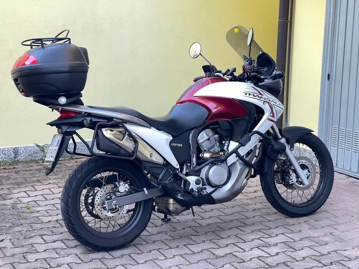 Honda Transalp XL 700 V (2007 - 2013) (2)