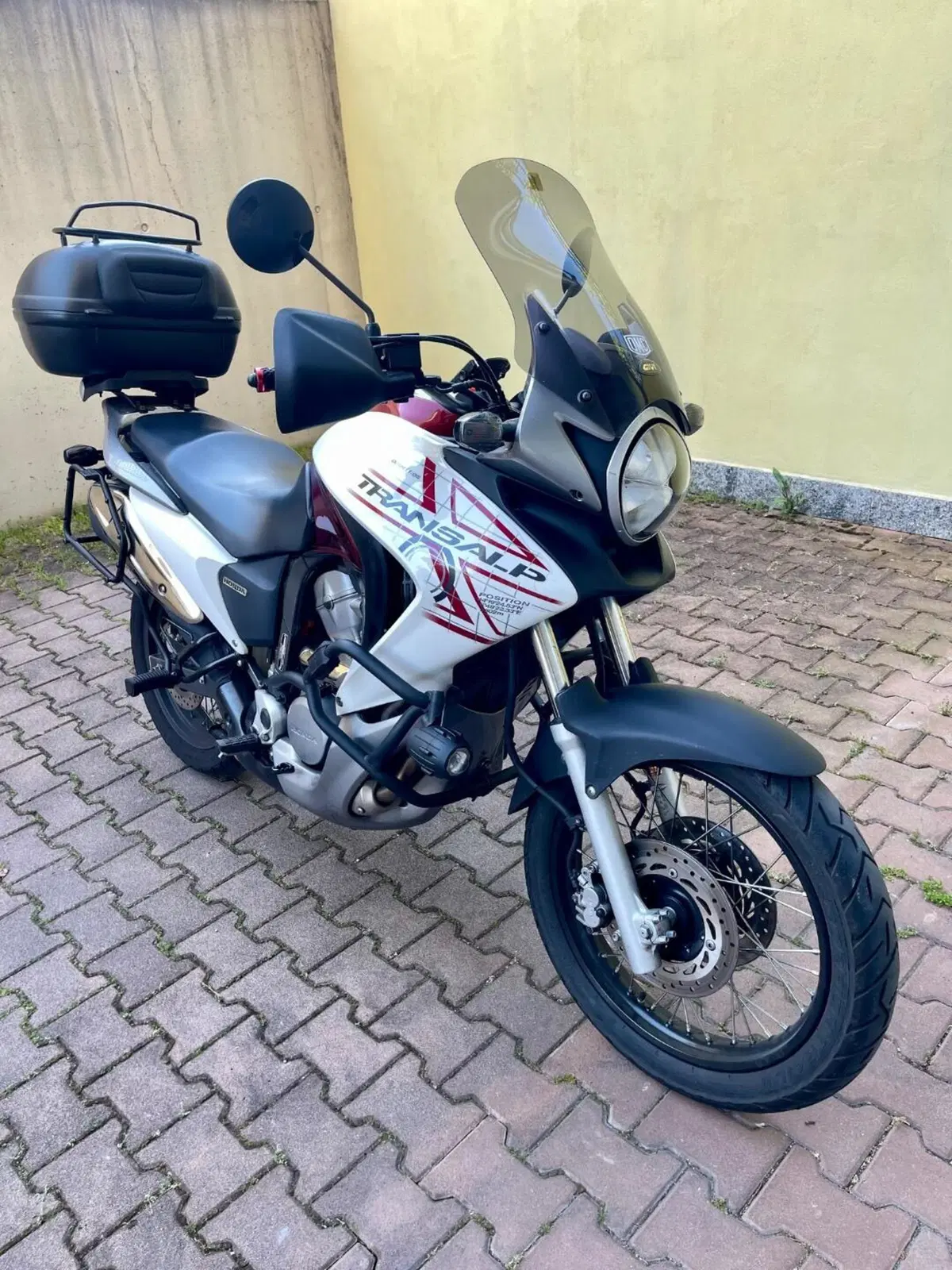 Honda Transalp XL 700 V (2007 - 2013) (6)