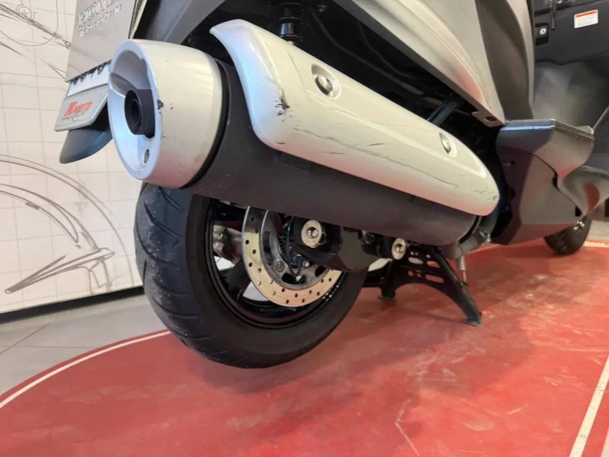 Suzuki Burgman UH 200 (2017 - 20) (9)