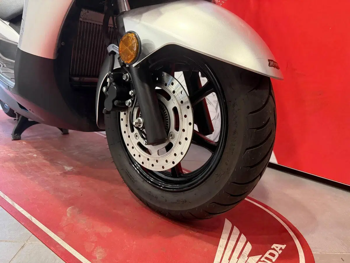 Suzuki Burgman UH 200 (2017 - 20) (11)