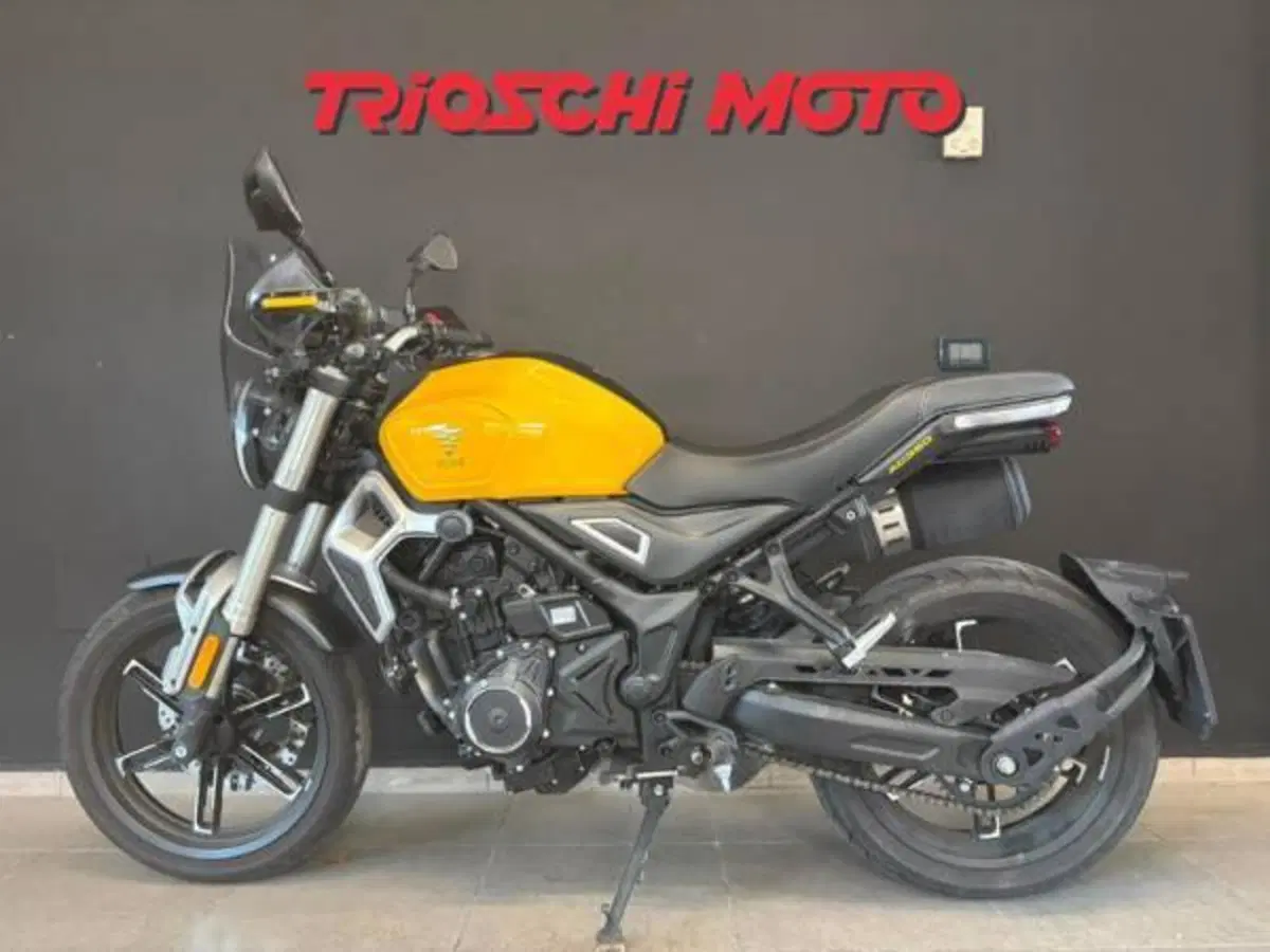 Voge Trofeo 350AC (2022 - 26) (2)