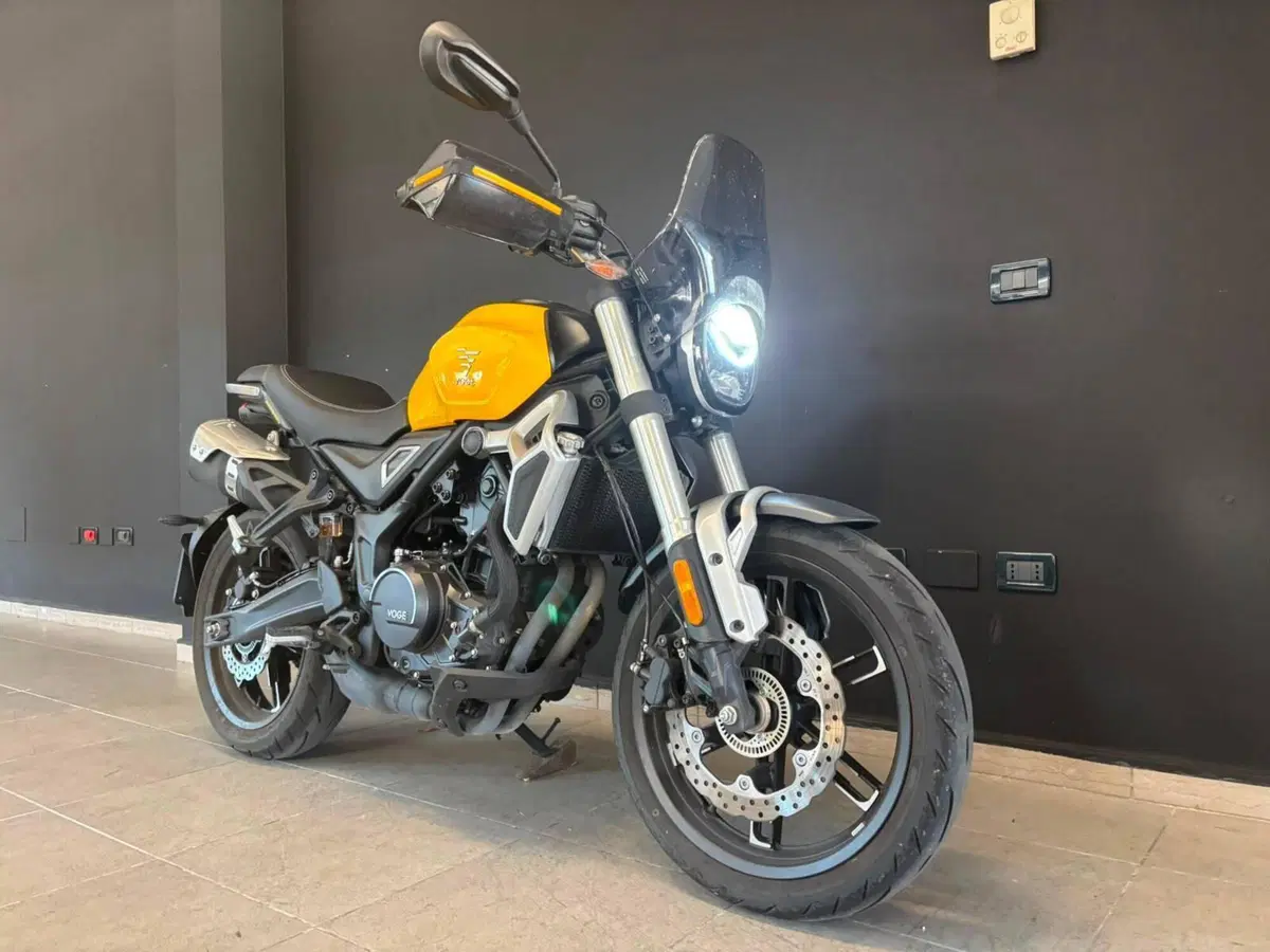 Voge Trofeo 350AC (2022 - 26) (4)