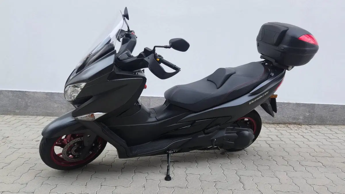 Suzuki Burgman AN 400 (2017 - 20) (3)