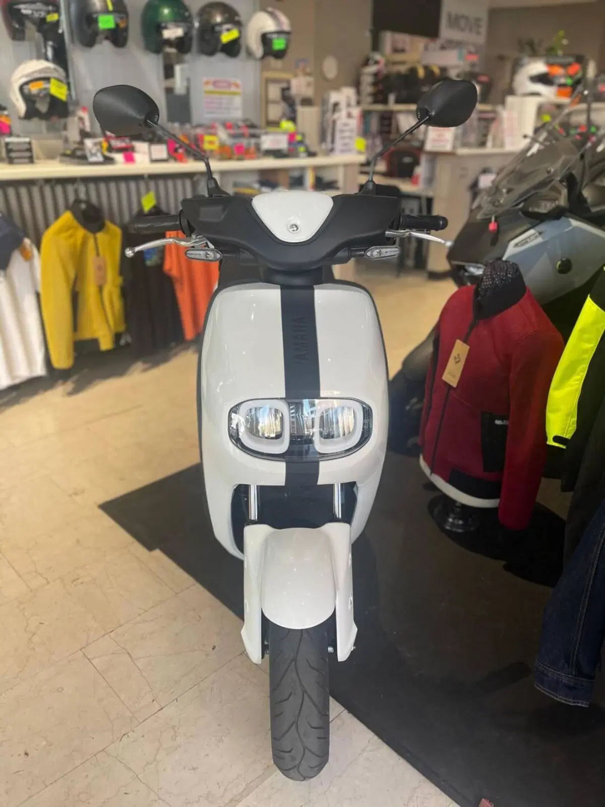 Yamaha Neo's L1e (2022 - 26) (4)