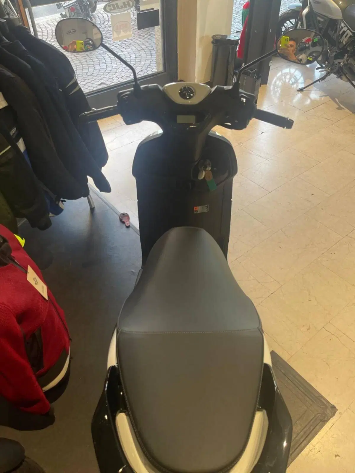 Yamaha Neo's L1e (2022 - 26) (5)