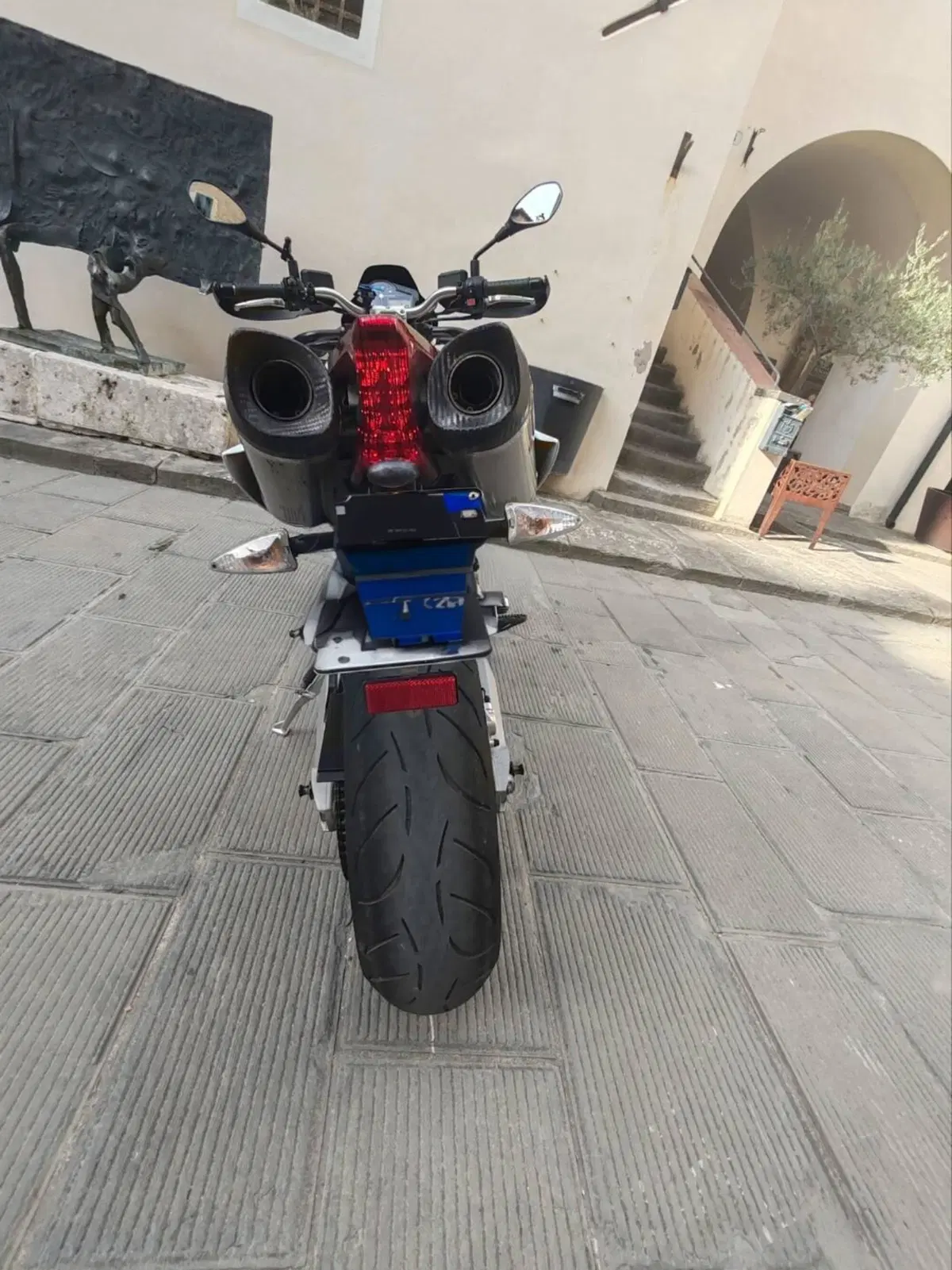 Aprilia Dorsoduro 750 (2009 - 14) (4)