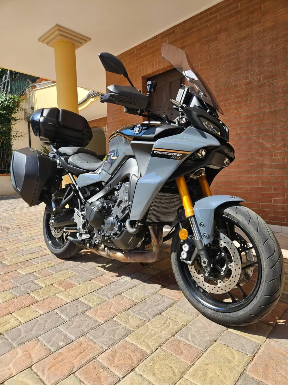 Yamaha Tracer 9 GT+ (2023 - 24) (2)