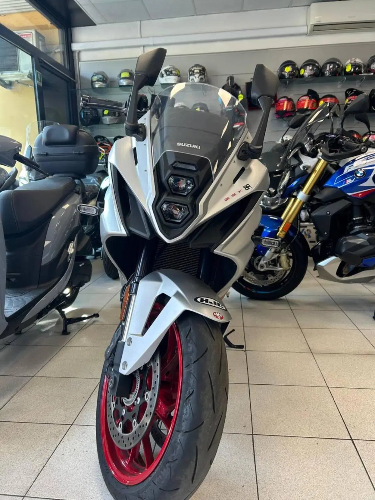 Suzuki GSX-8R (2024 - 26) (2)