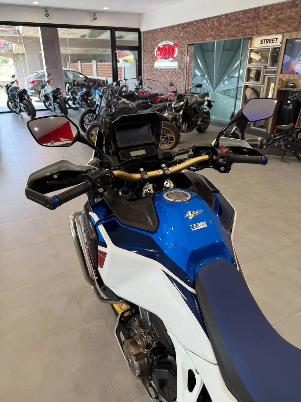 Honda Africa Twin CRF 1100L Adventure Sports DCT Travel Edition (2022 - 23) (9)