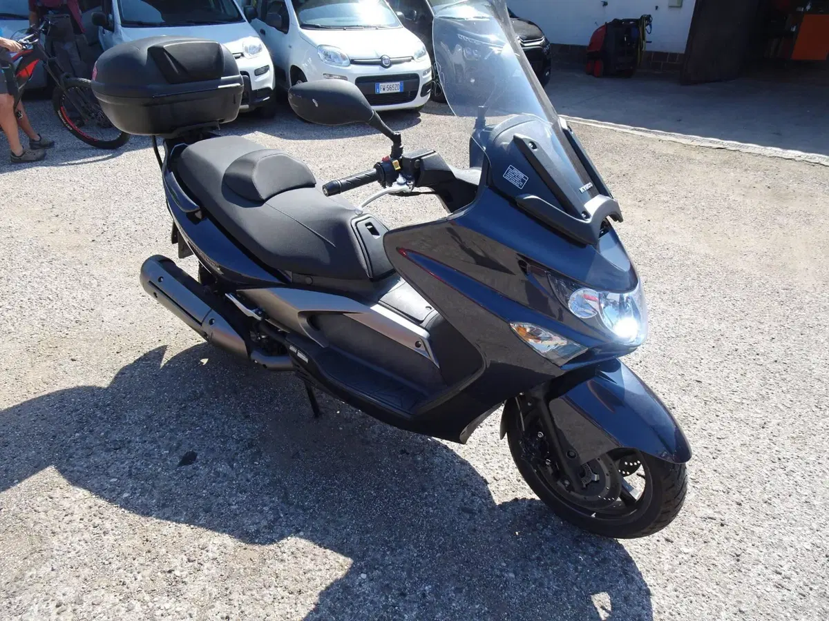 Kymco Xciting 500 i (2007 - 11) (6)