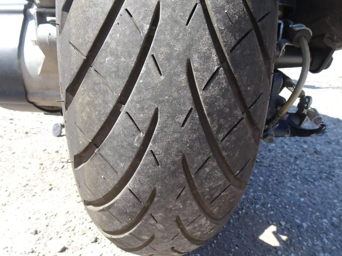 Kymco Xciting 500 i (2007 - 11) (13)