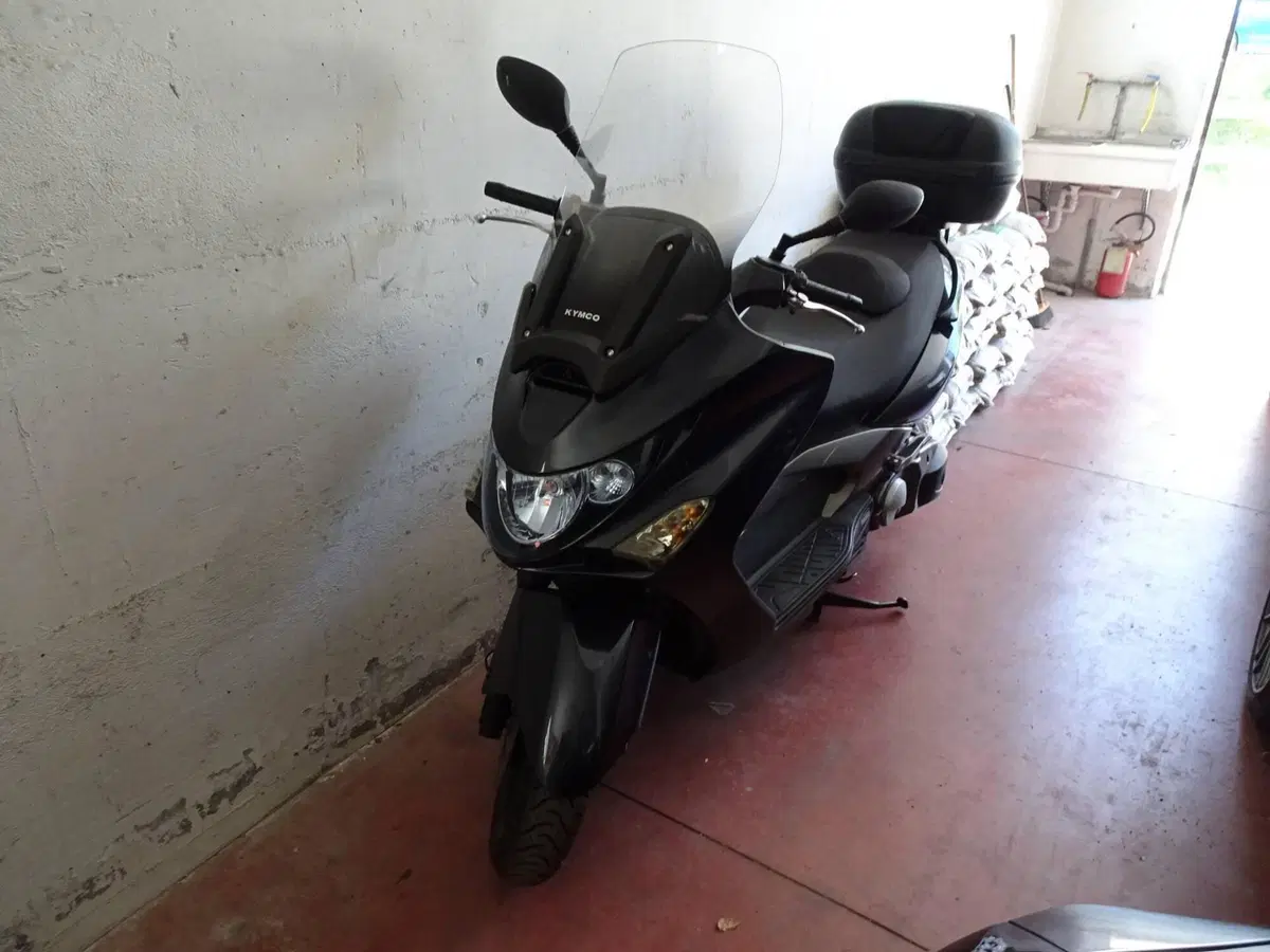 Kymco Xciting 500 i (2007 - 11) (17)