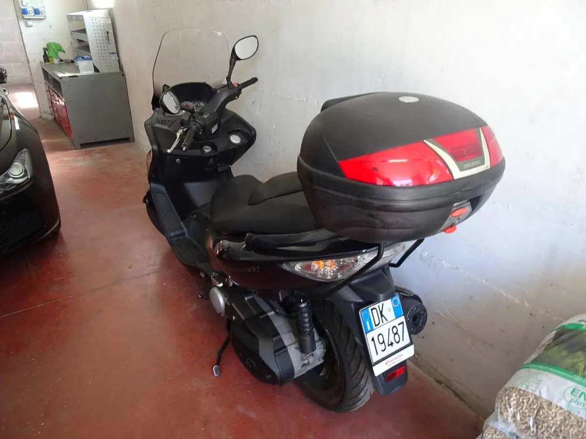 Kymco Xciting 500 i (2007 - 11) (18)