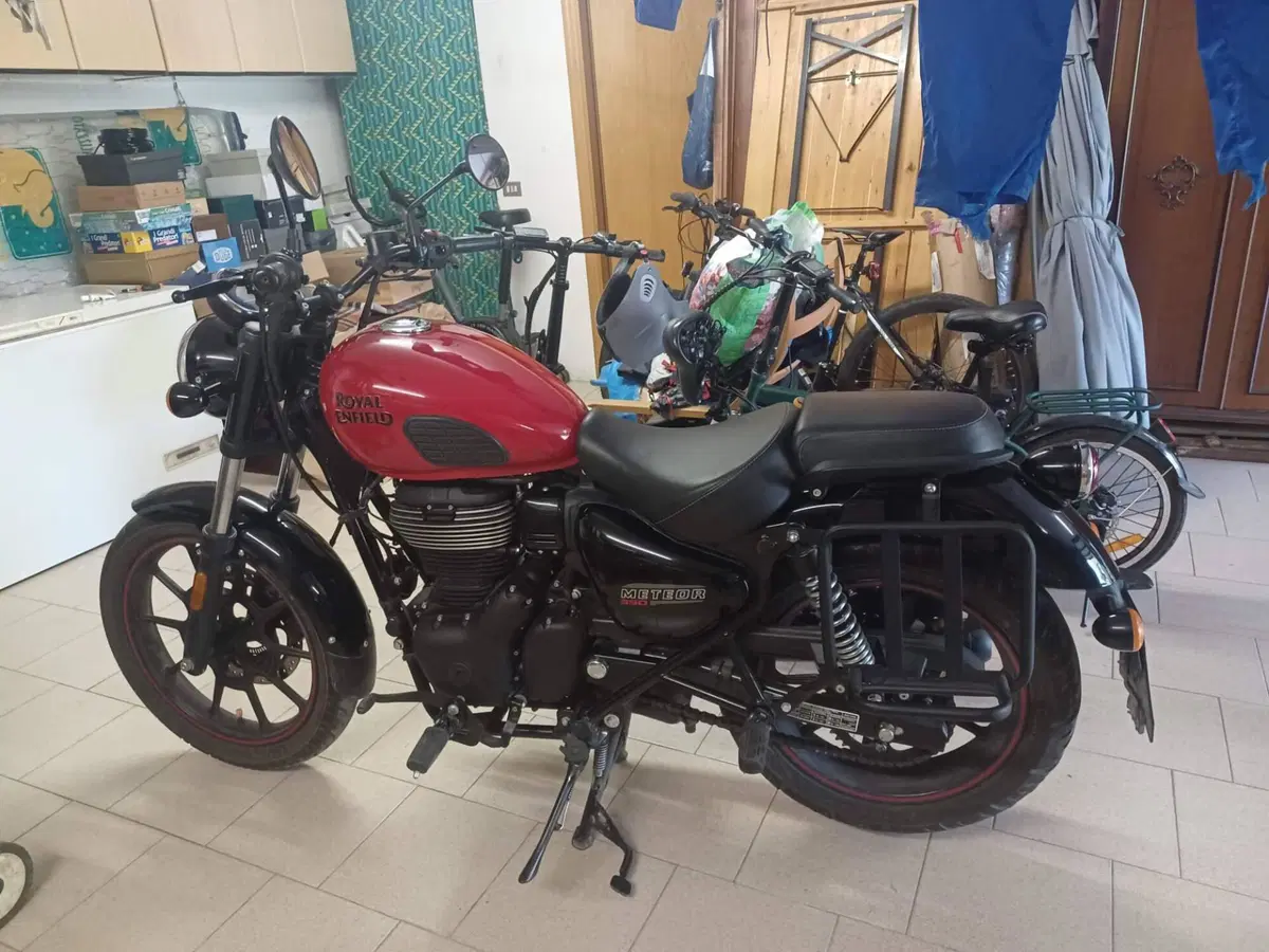 Royal Enfield Meteor 350 (2021 - 26)