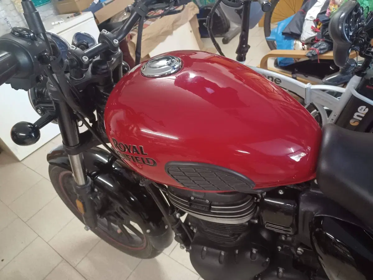 Royal Enfield Meteor 350 (2021 - 26) (2)