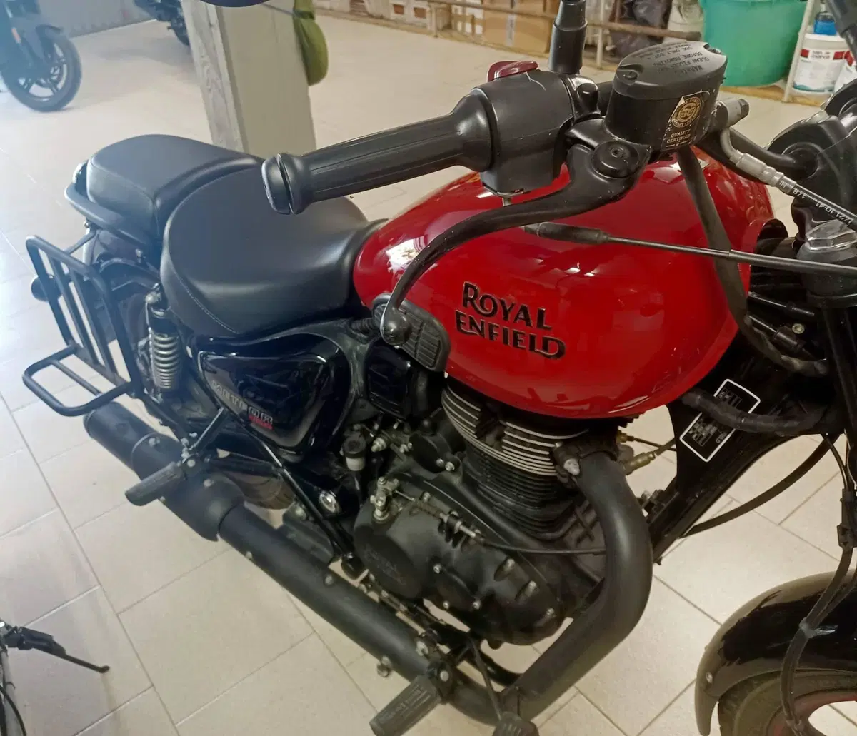 Royal Enfield Meteor 350 (2021 - 26) (3)