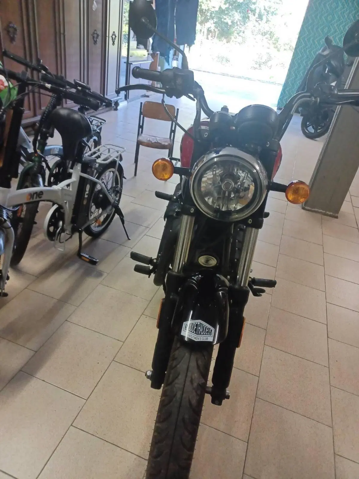 Royal Enfield Meteor 350 (2021 - 26) (5)