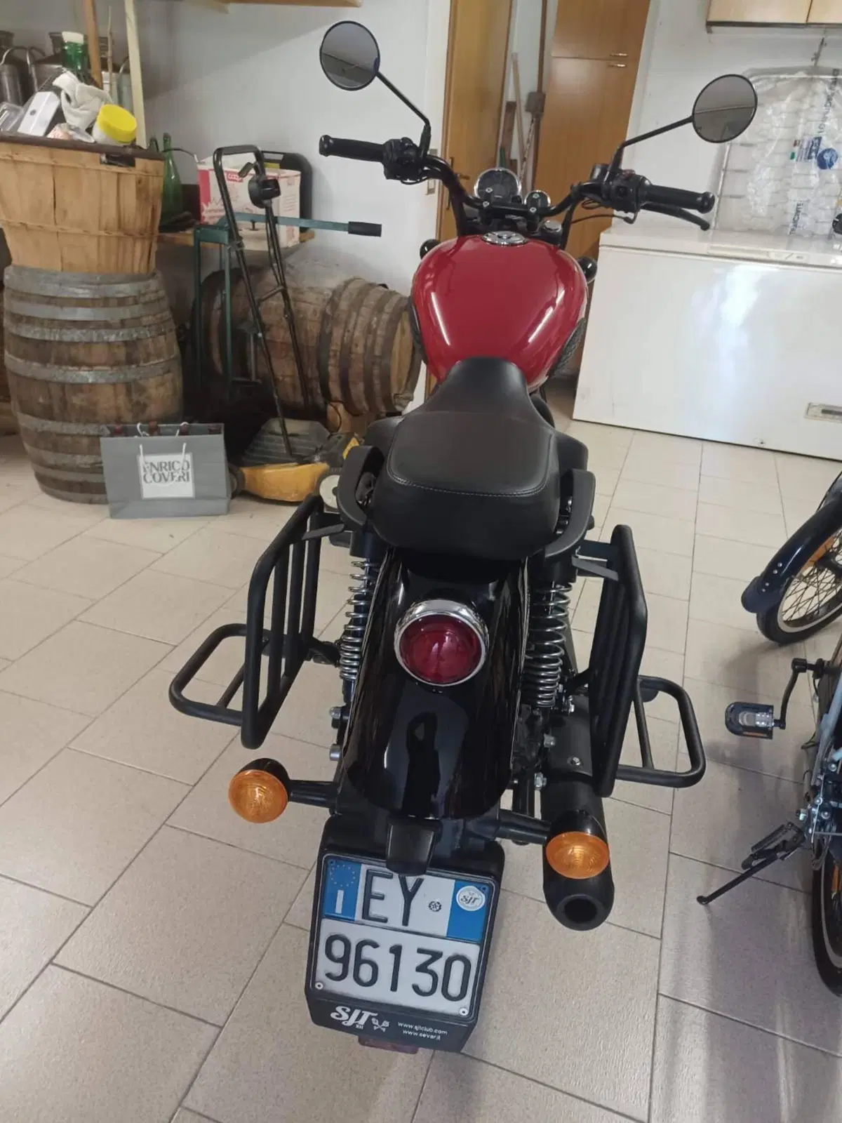 Royal Enfield Meteor 350 (2021 - 26) (7)
