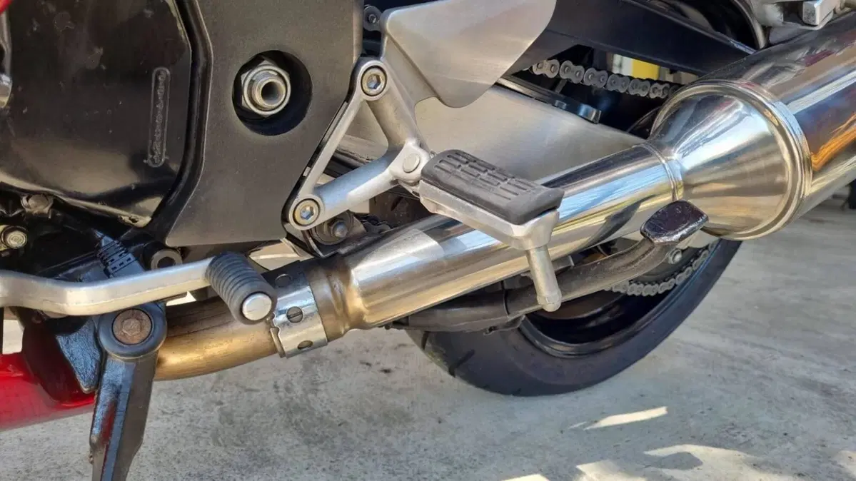 Honda cbr 1100 xx superblackbird (3)