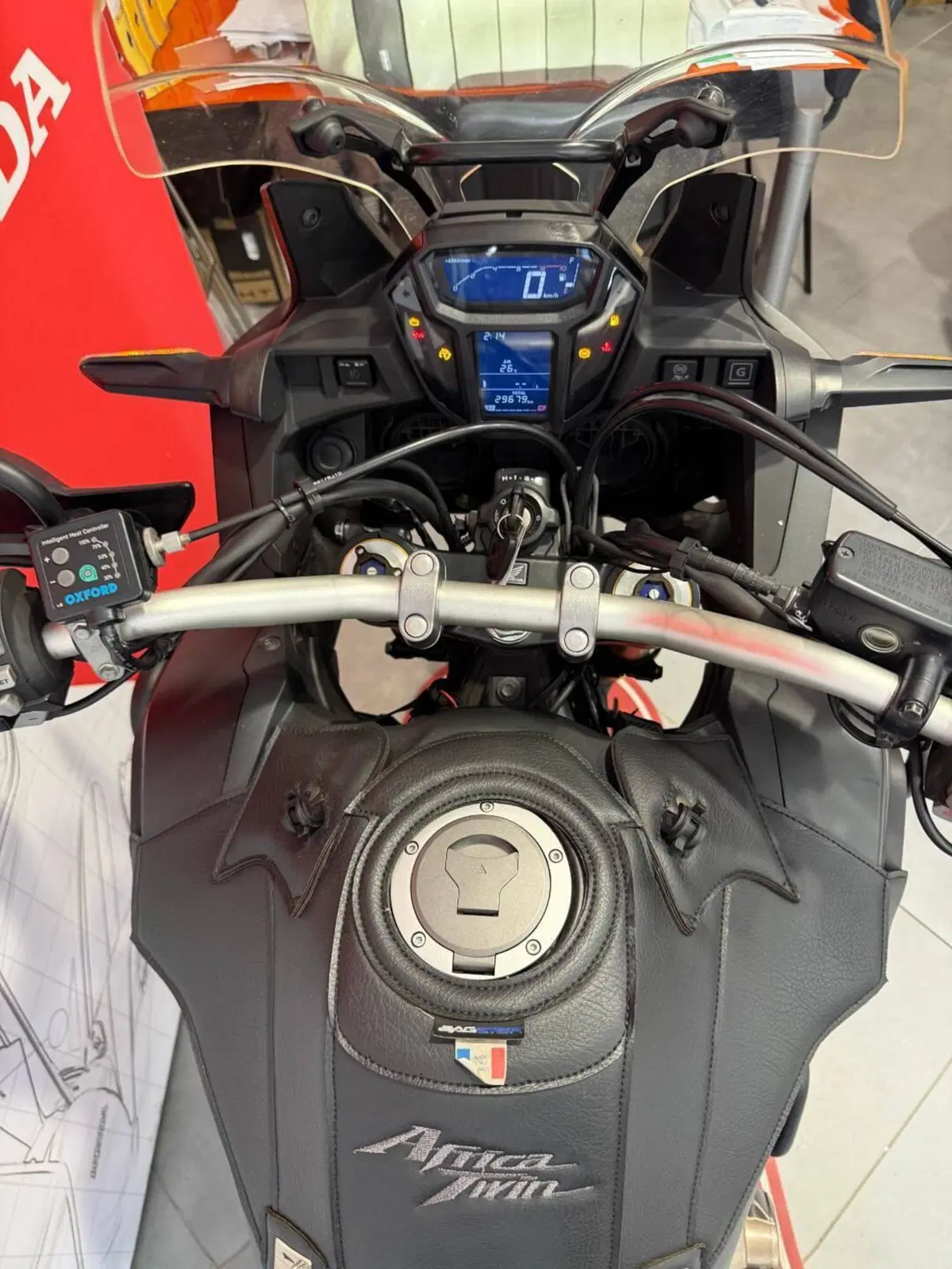 Honda Africa Twin CRF 1000L DCT ABS (2016 - 17) (14)