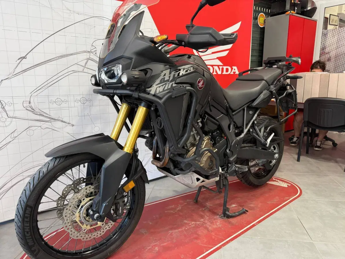 Honda Africa Twin CRF 1000L DCT ABS (2016 - 17) (2)