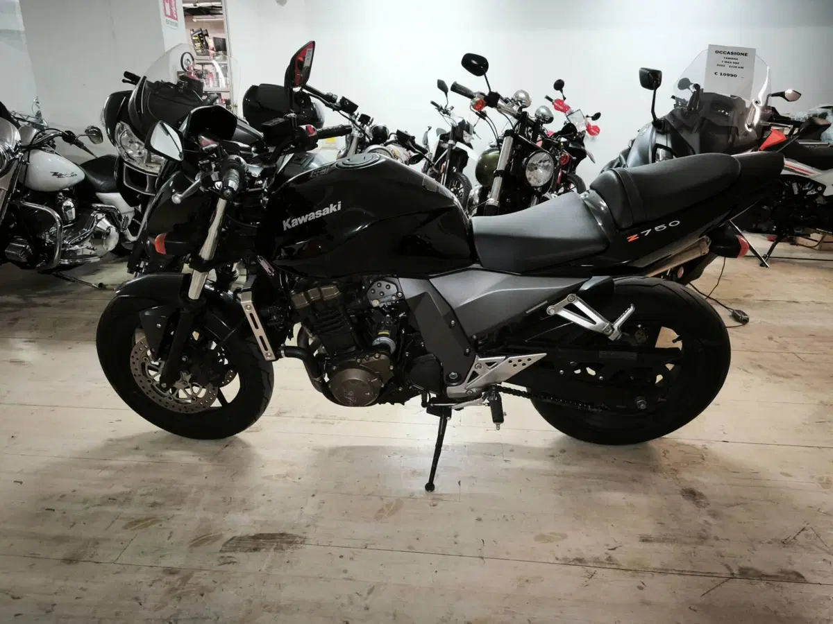 Kawasaki Z 750 (2003 - 06) (5)