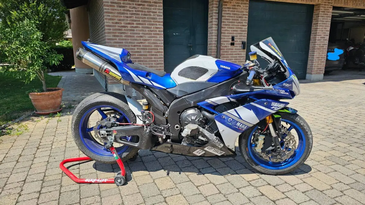 Yamaha YZF R1 (2007 - 08) (3)