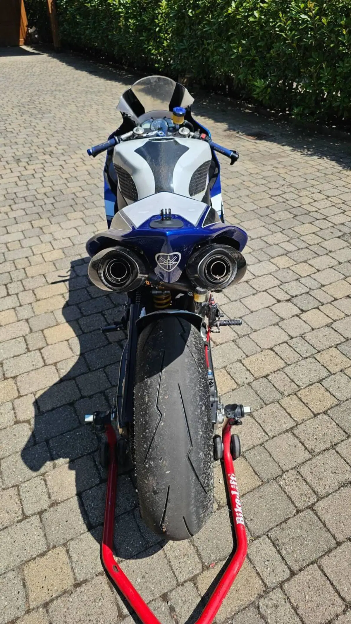 Yamaha YZF R1 (2007 - 08) (4)
