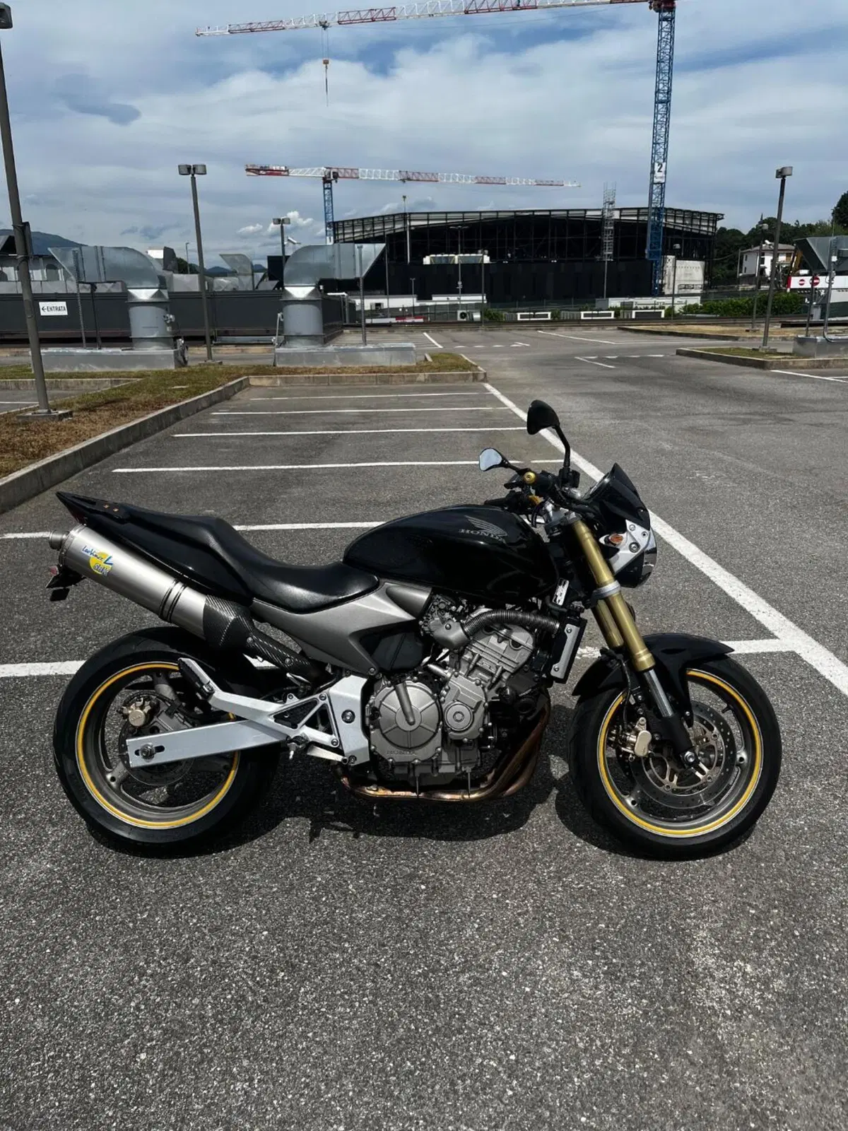 Honda Hornet 600 (2005 - 06) (3)