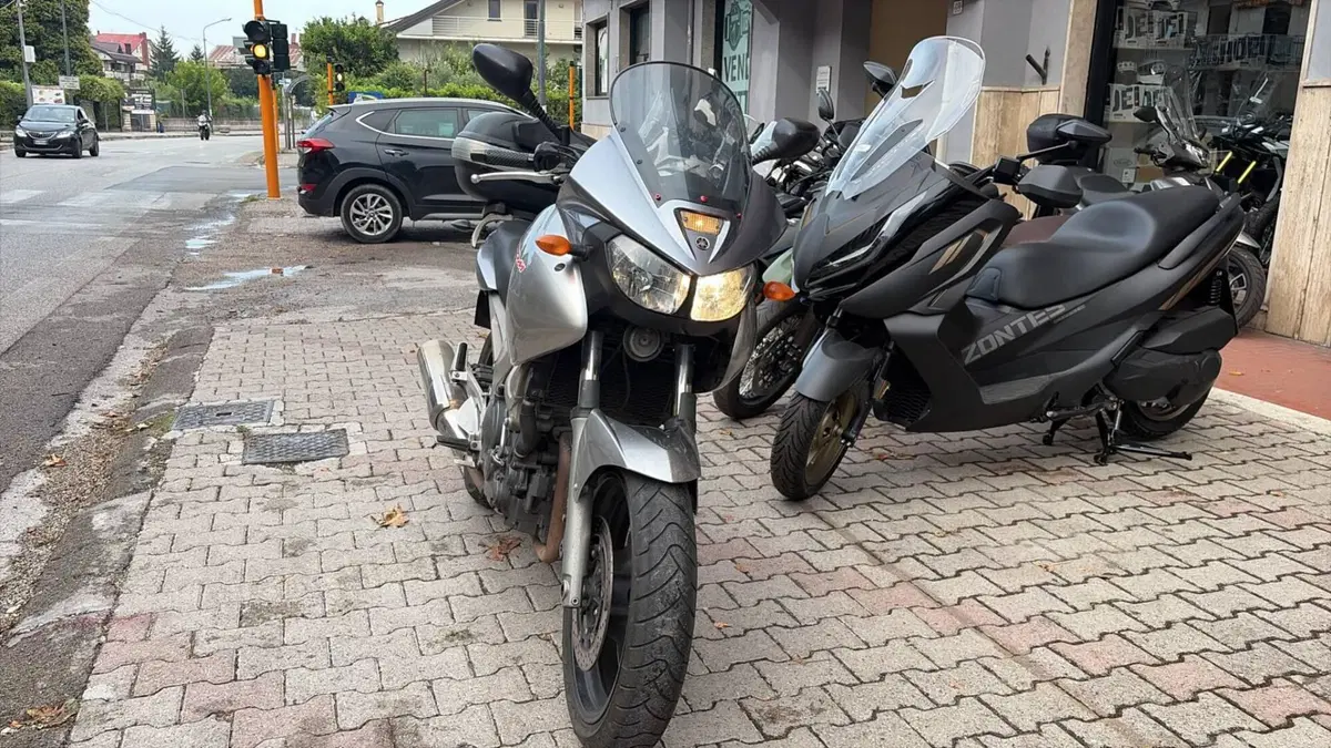 Yamaha TDM 900 (2002 - 14) (2)