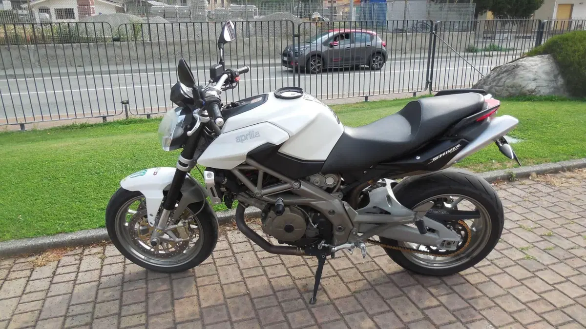 Aprilia Shiver (2008 - 10) (2)