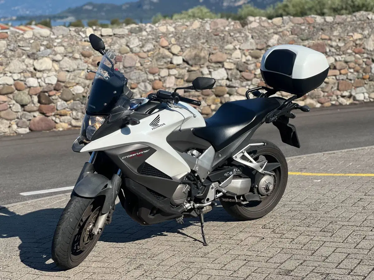 Honda Crossrunner ABS (2010 - 14) (2)