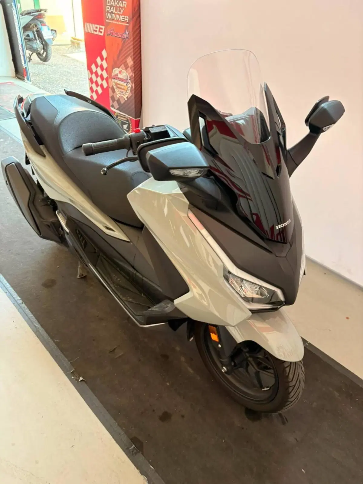 Honda Forza 350 (2022 - 24) (2)
