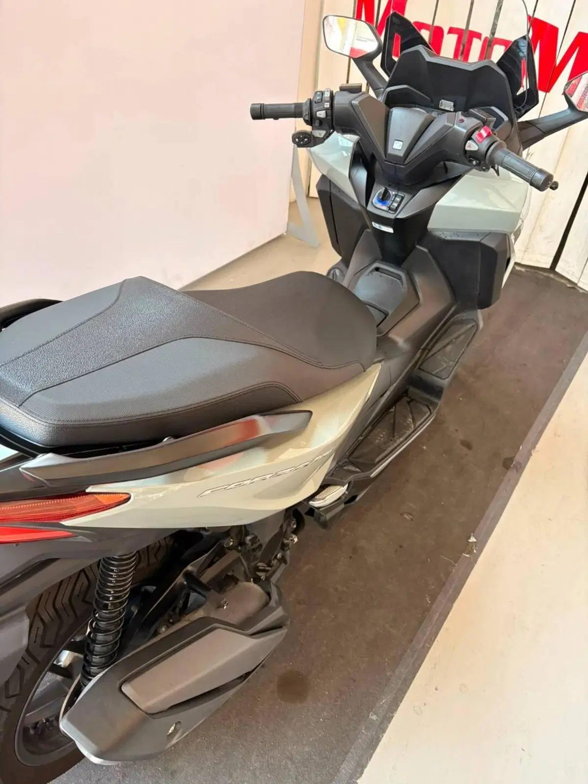 Honda Forza 350 (2022 - 24) (3)