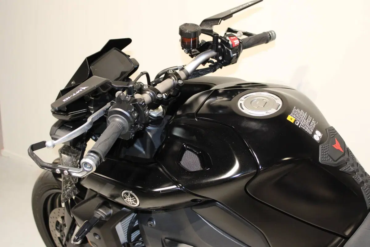 Yamaha MT-10 (2022 - 26) (6)