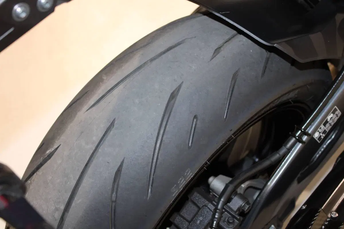 Yamaha MT-10 (2022 - 26) (8)