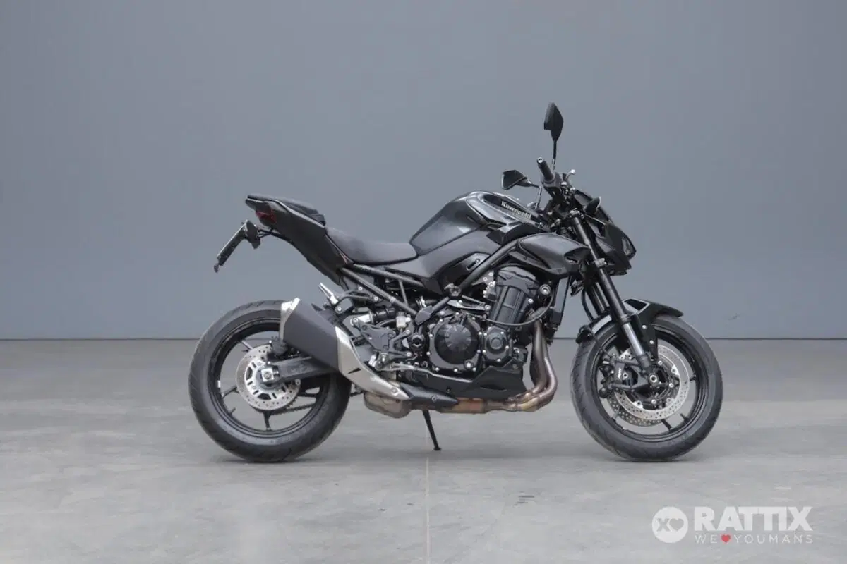 Kawasaki Z 900 (2025 - 26) (4)