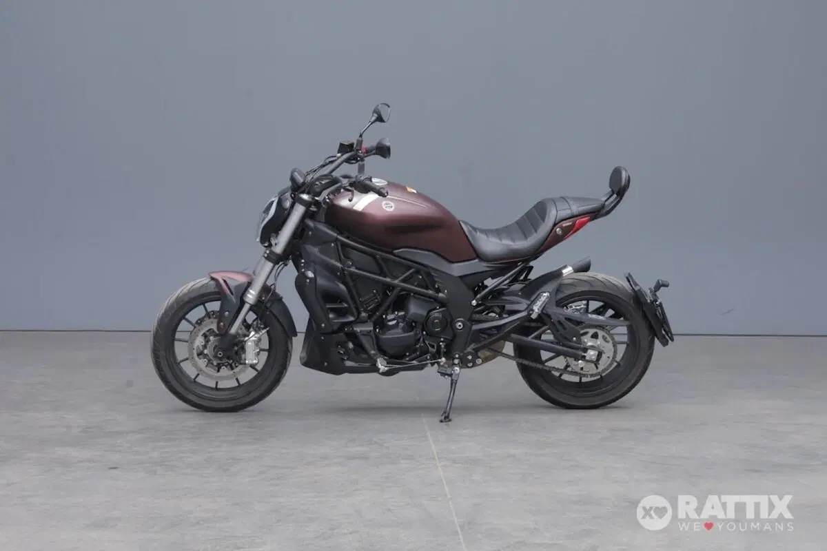 Benelli 502 C (2021 - 25) (3)
