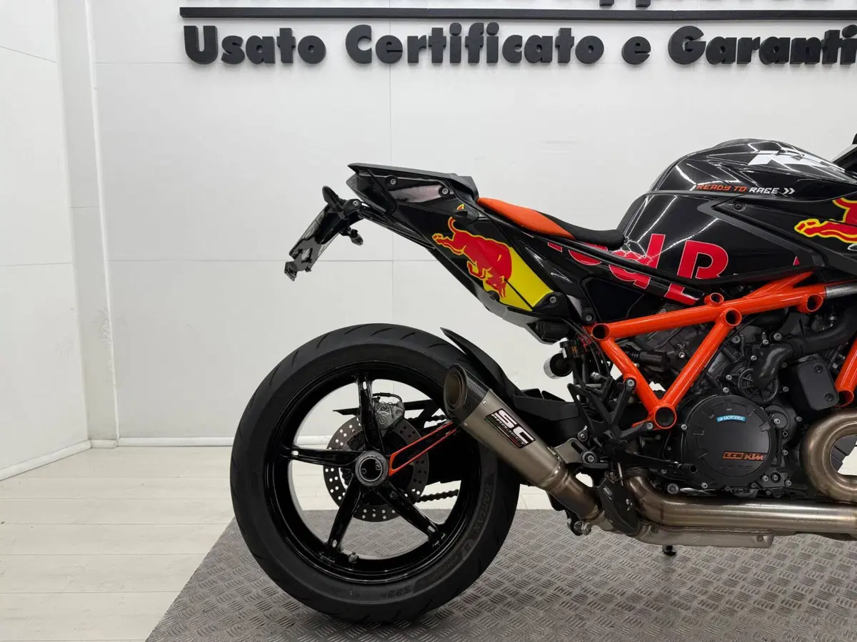 KTM 1290 Super Duke R (2022 - 23) (7)