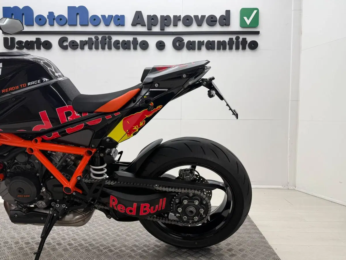 KTM 1290 Super Duke R (2022 - 23) (14)