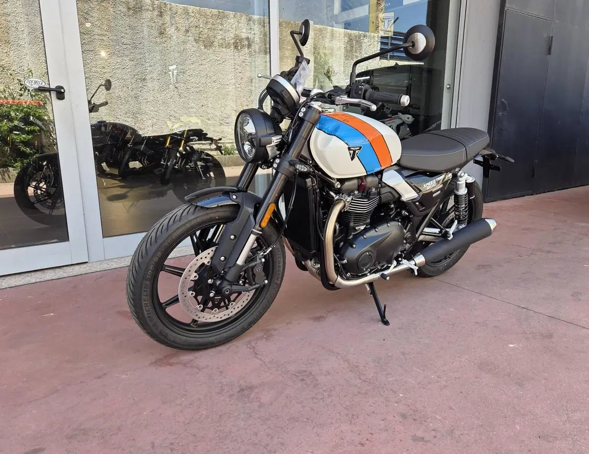 Triumph Speed Twin 900 (2025 - 26) (8)