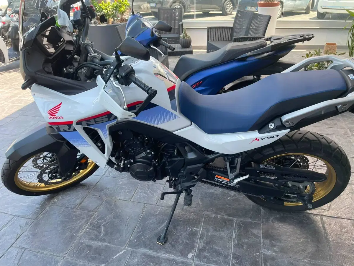 Honda Transalp XL750 (2025) (6)